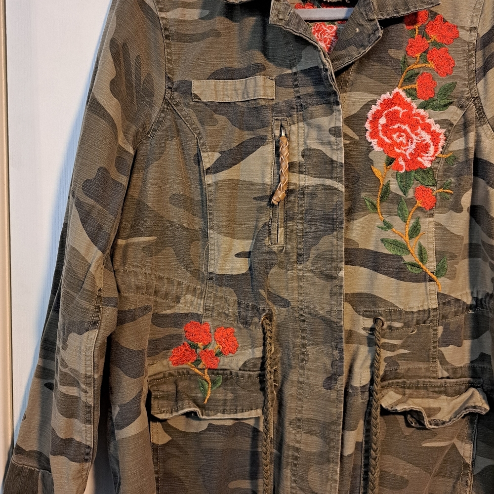 Torrid jacket in size 0. - Picture 5 of 16